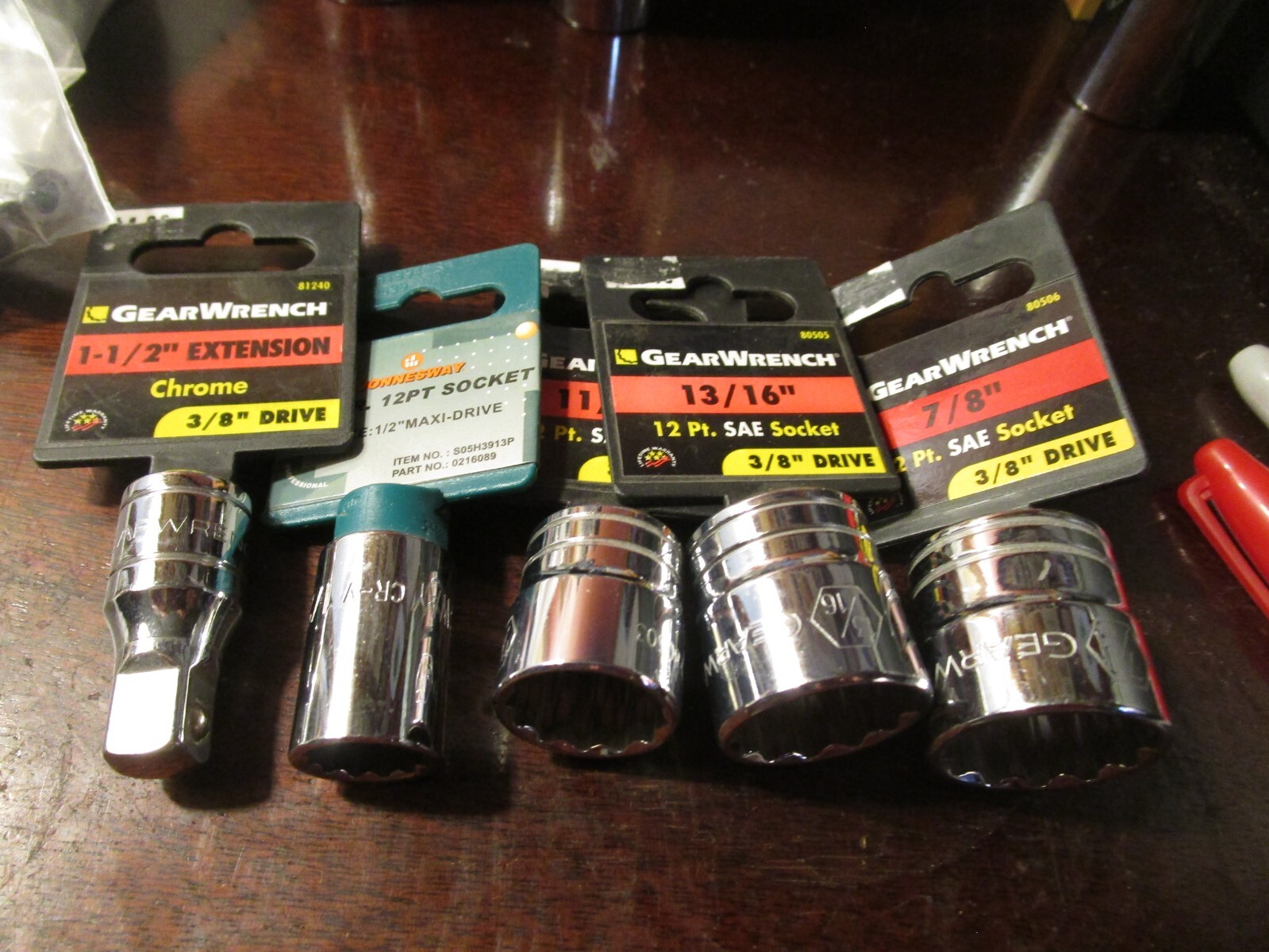 3/8″ Drive 12 Point Standard SAE Socket 1/2″ 7/8″ 11/16″ 13/16″ plus 1 1/2″ ext