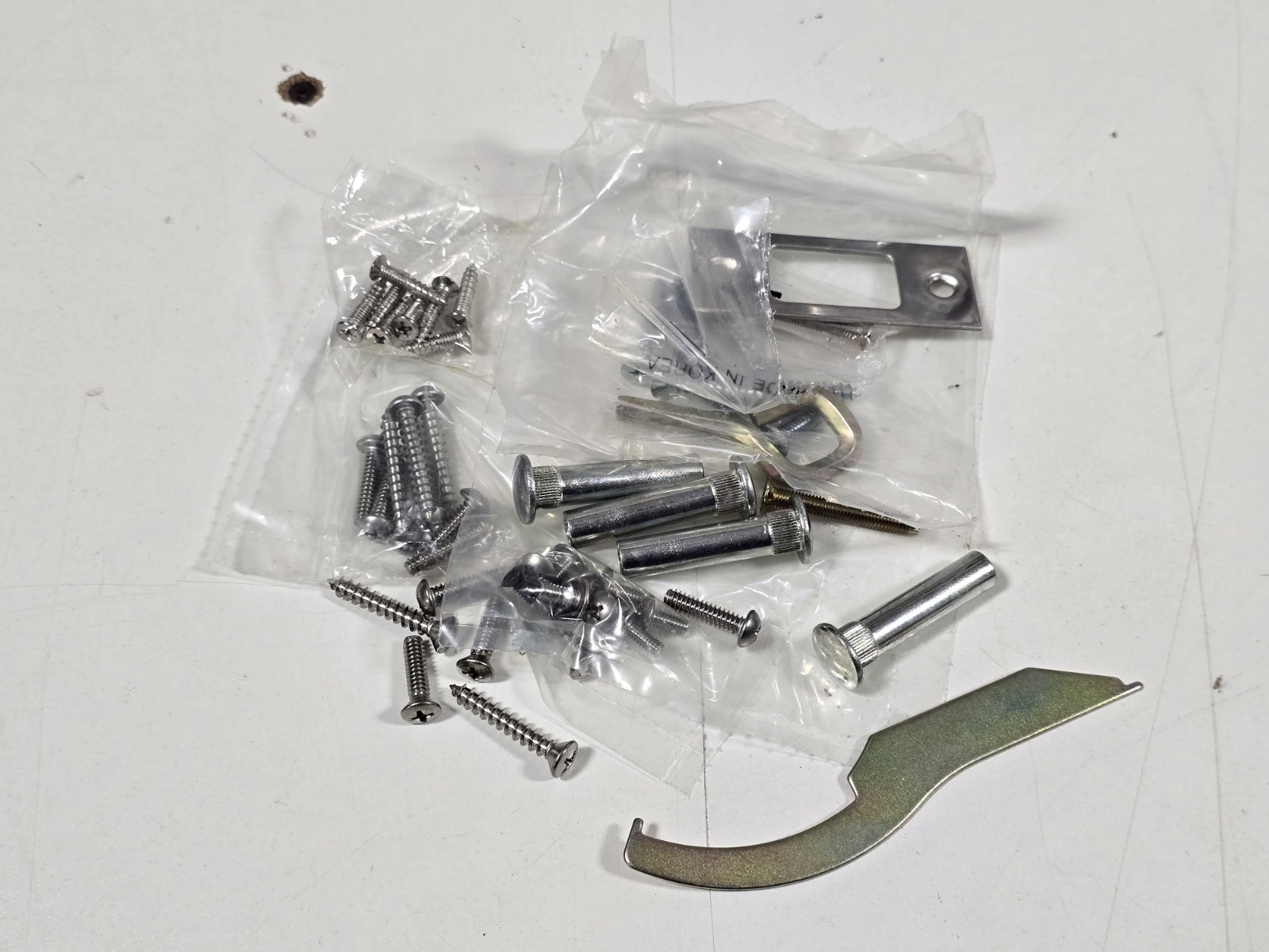 Sargent 3828 Series Rim Exit Device With Extra Door Locks
