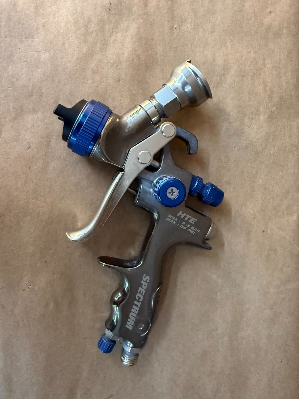 Spectrum HTE (High Transfer Efficiency) gravity-feed spray gun