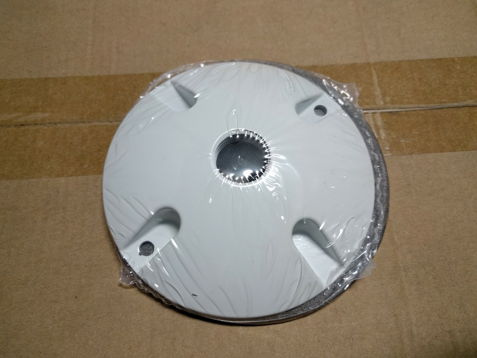 (5 pc) Weatherproof 4″ Round Cover w/ 1 One 1/2″ Hole Outdoor Lampholder WHITE