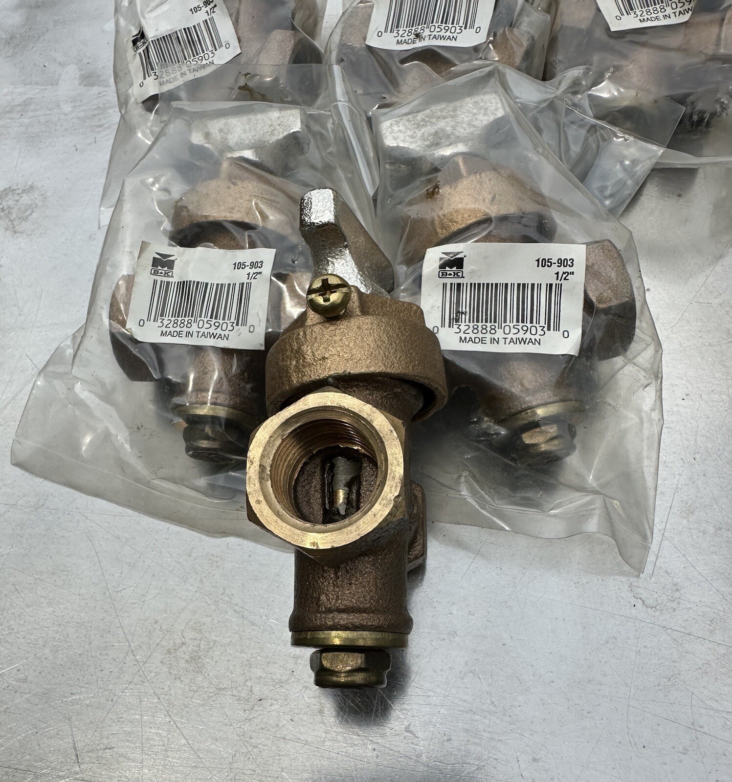 Lot of 6 Mueller B&K 105-903 Brass Ground Key Stop & Drain Waste Valve 1/2″ New