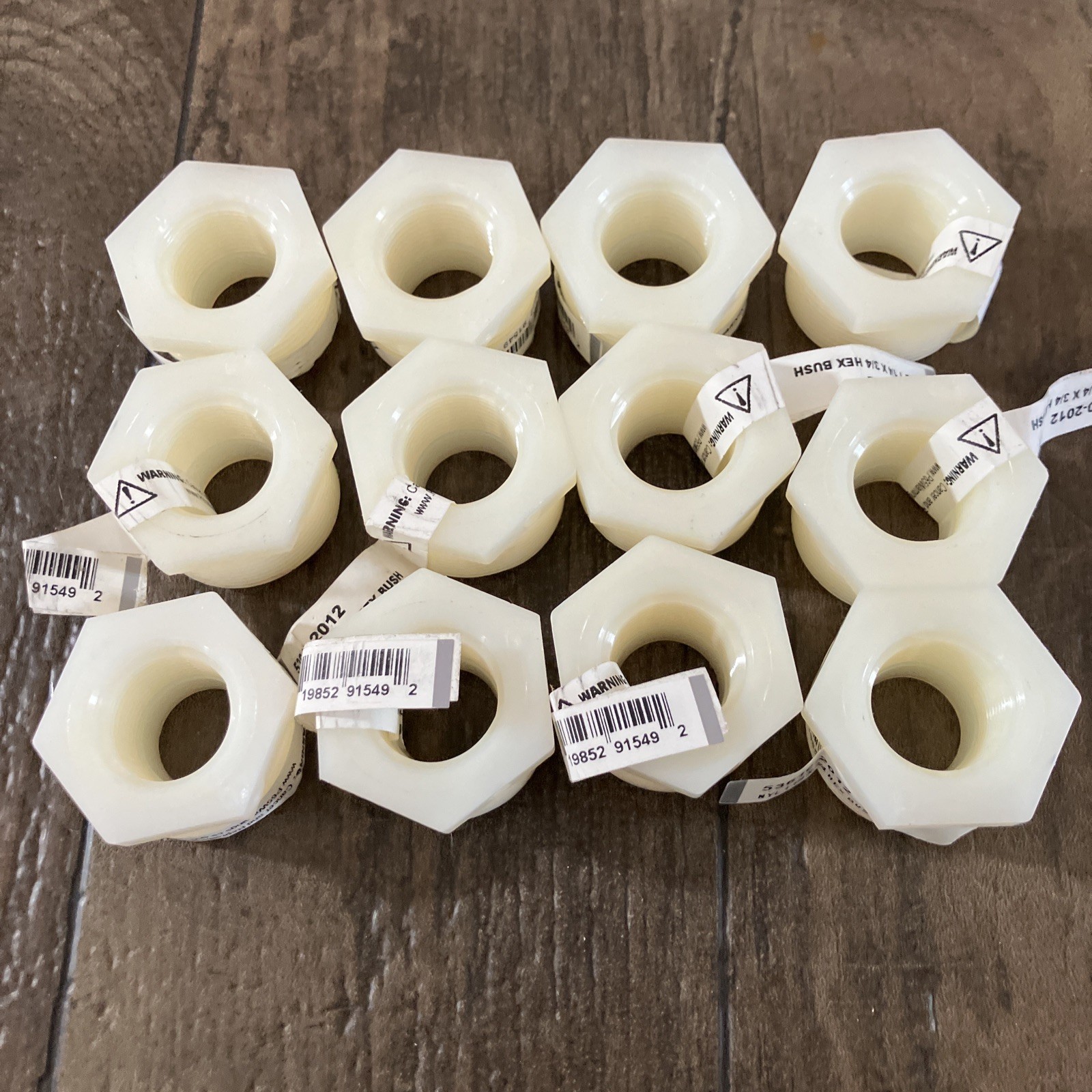 Lot Of 12 Couplings #NY110PJ 1-1/4” MPT x 3/4” FPT Bushing Nylon Plastic