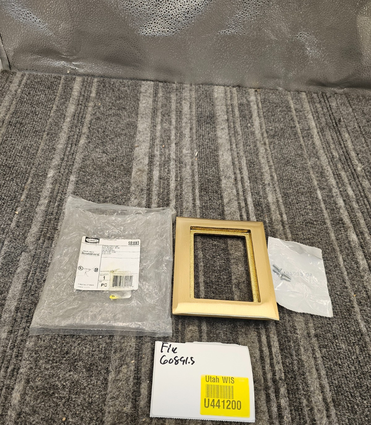 Hubbell SB3083 1-Gang Solid Brass Brushed Rectangular Carpet Flange 6″ x 4-3/4″