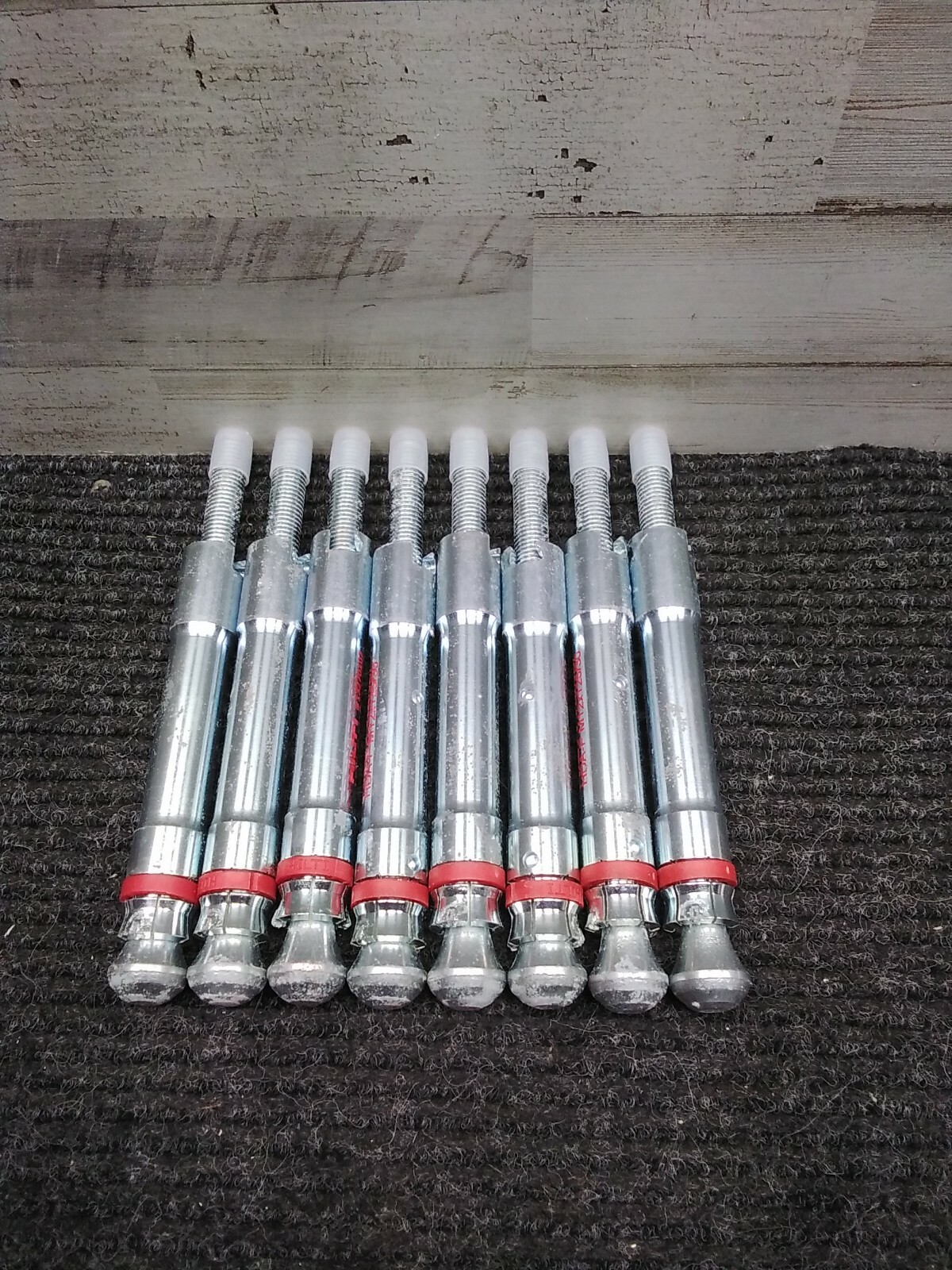 NOS Box of 8 HIlti 331546 Undercut Concrete Anchor HDA-P M12x125/30 Anchors only