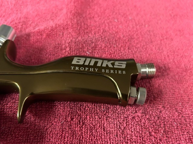 BINKS TROPHY SERIES G 2013 LVMP SPRAY GUN II 2GX Free Shipping!!