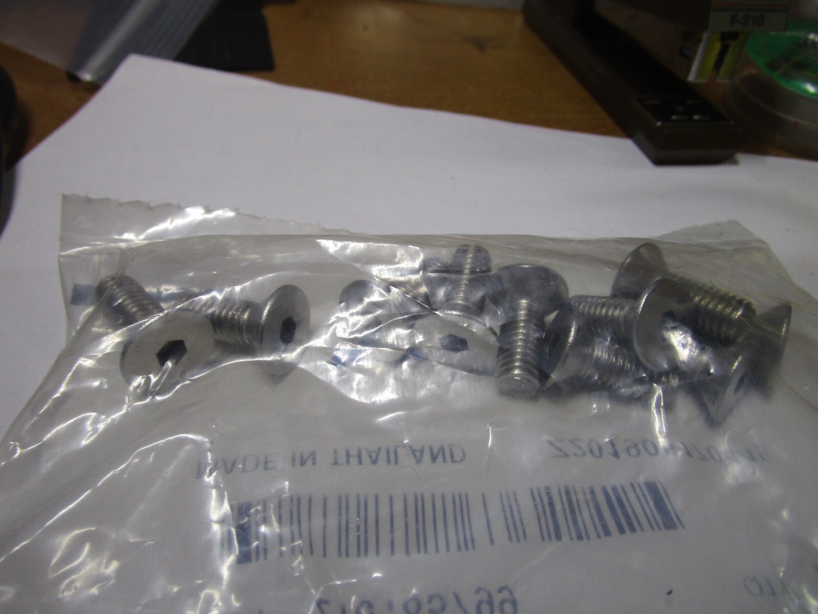 3/8″-16 x 1″ L 7/32″ Hex 18-8 Stainless Steel Flat Head Socket Cap Screw QTY 10