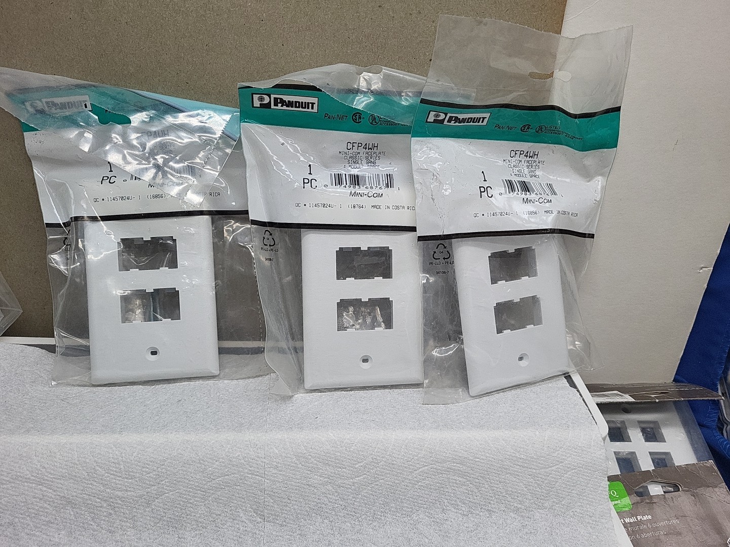 42 Packages Ortronics Other Brands Data Jack Faceplate Wall Plate Cover Lot TA