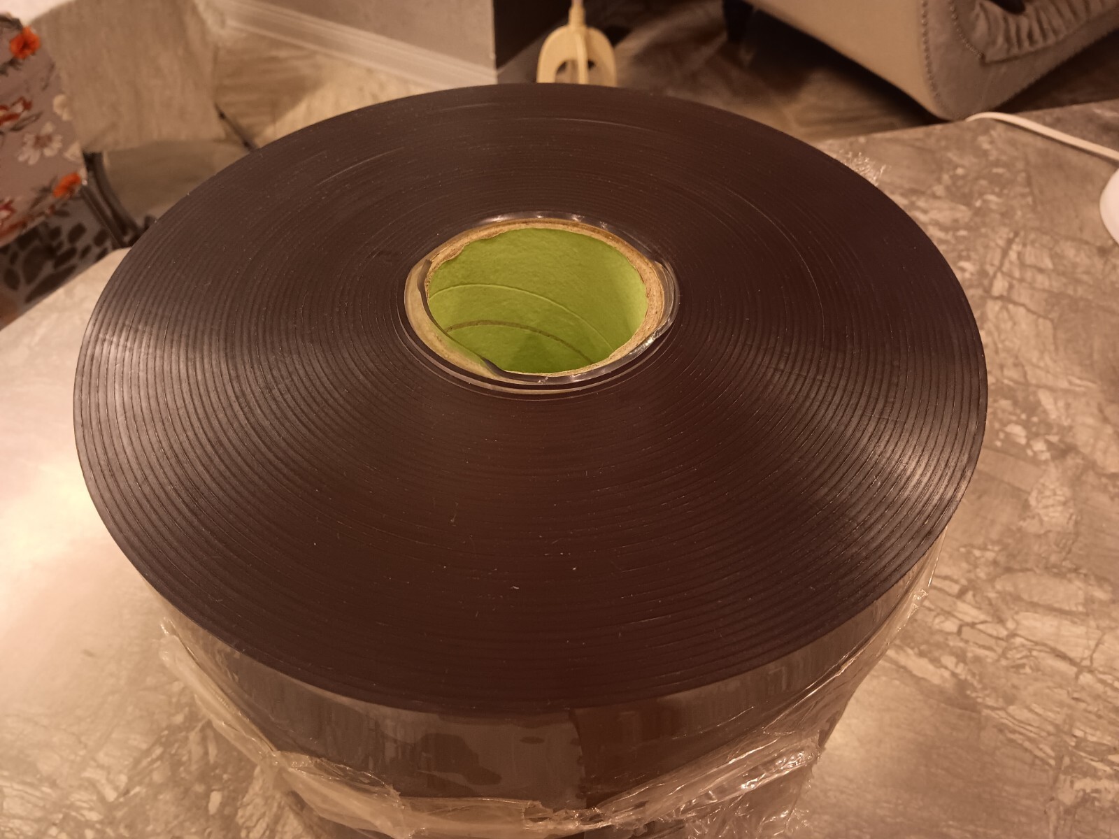 Clear Vinyl Sheeting Super Thick 90 mil (3/32″) 12″ Roll Of Approx 50 Ft- HEAVY