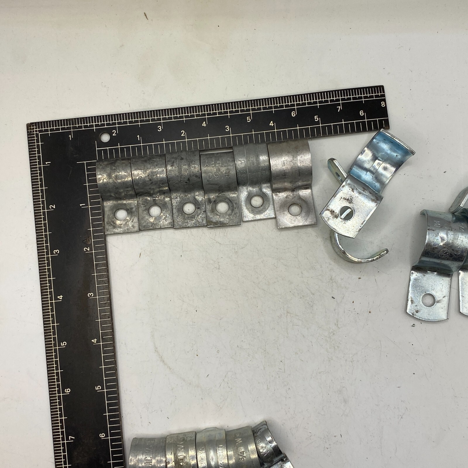 MIXED One Hole Strap, Jiffy MED-50, Jiffy #130, Minerallac, 3/4 TW LOT OF 16🔔