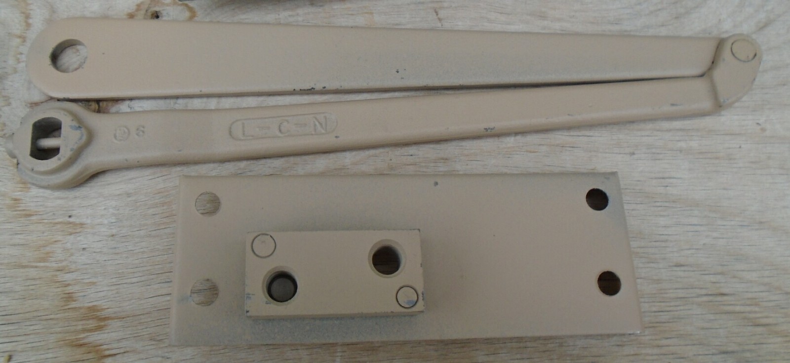 NOS LCN 303-35 ARM FOR LCN 3030 AKA 330 ARM ONLY Left LH – FREE SHIP