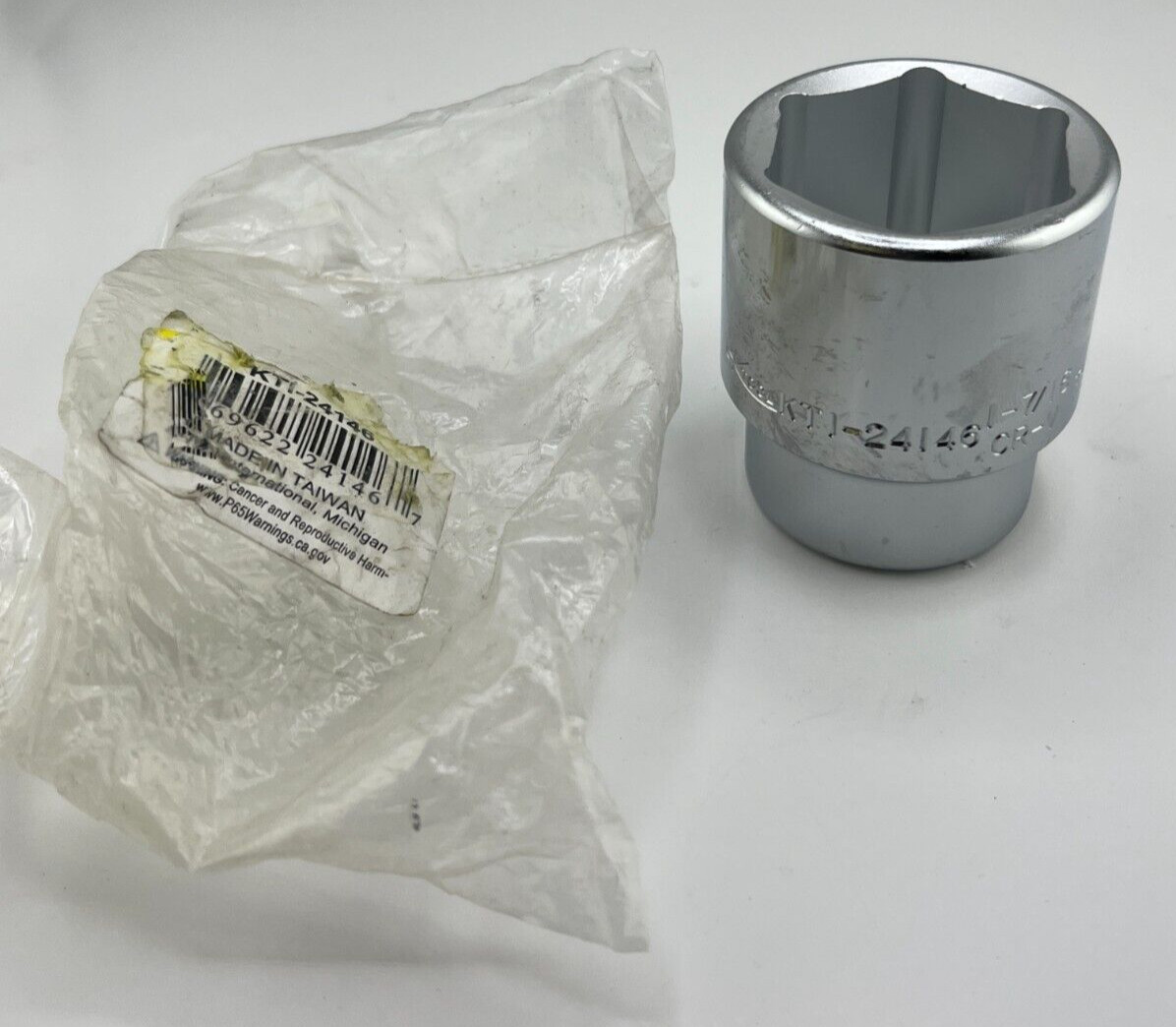 K Tool International KTI-24146 3/4″ Drive 1-7/16″ 6-Point SAE Standard Socket