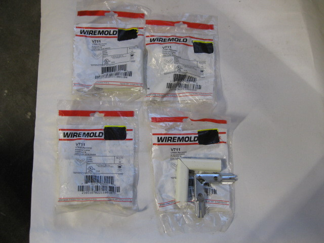 4 Wiremold V711 700 Series Flat Elbow Fitting, Ivory