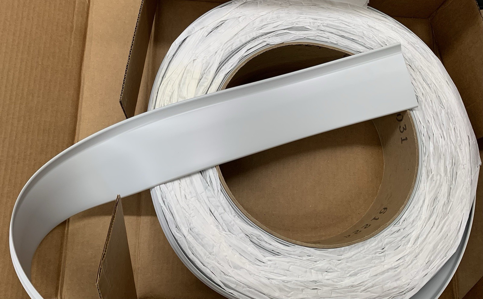 Tarkett Johnsonite Rubber Wall Cove Base Platinum 4″ x 120′ Roll