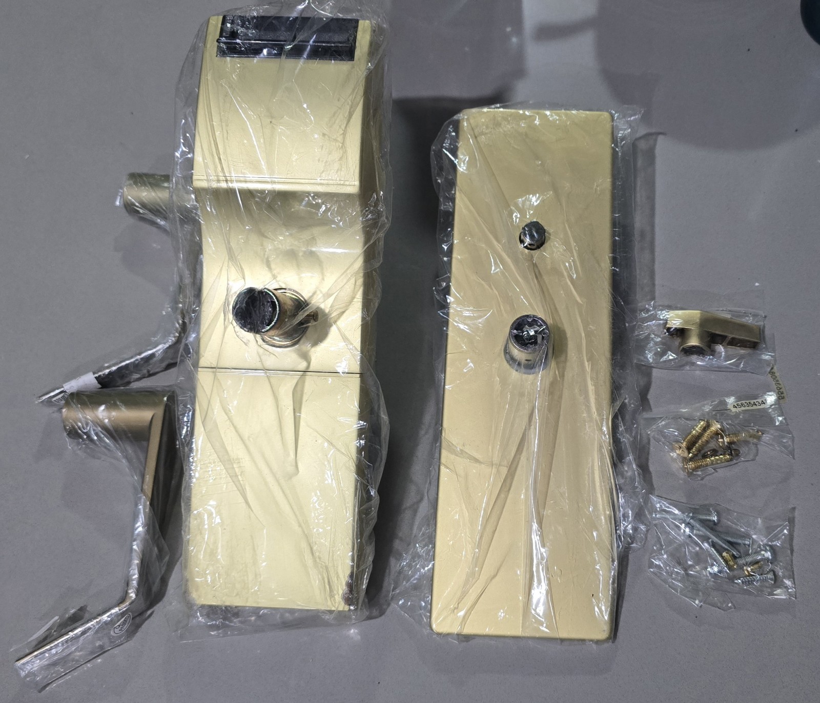 New Gold Tesa Onity HT24 Hotel Door Lock RFID Card Lot Of 2