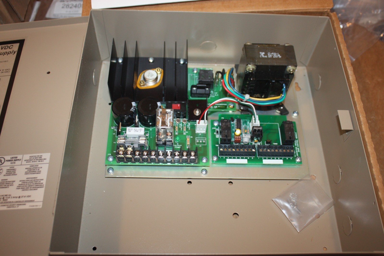 IR LOCKNETICS 510xDCM1xTDM1xEIR Access Control 12/24V lock linear Power Supply