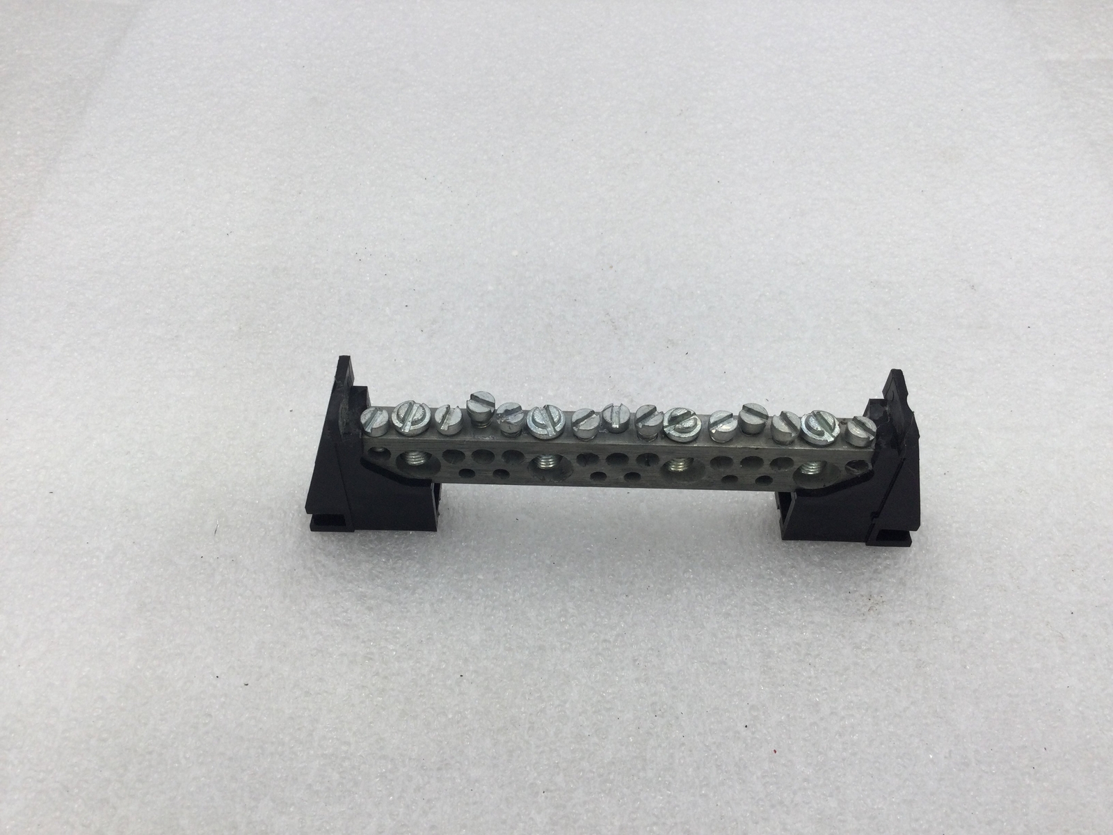 General Switch Company 15 Position Ground/Neutral Bar for 618MHS Load Center