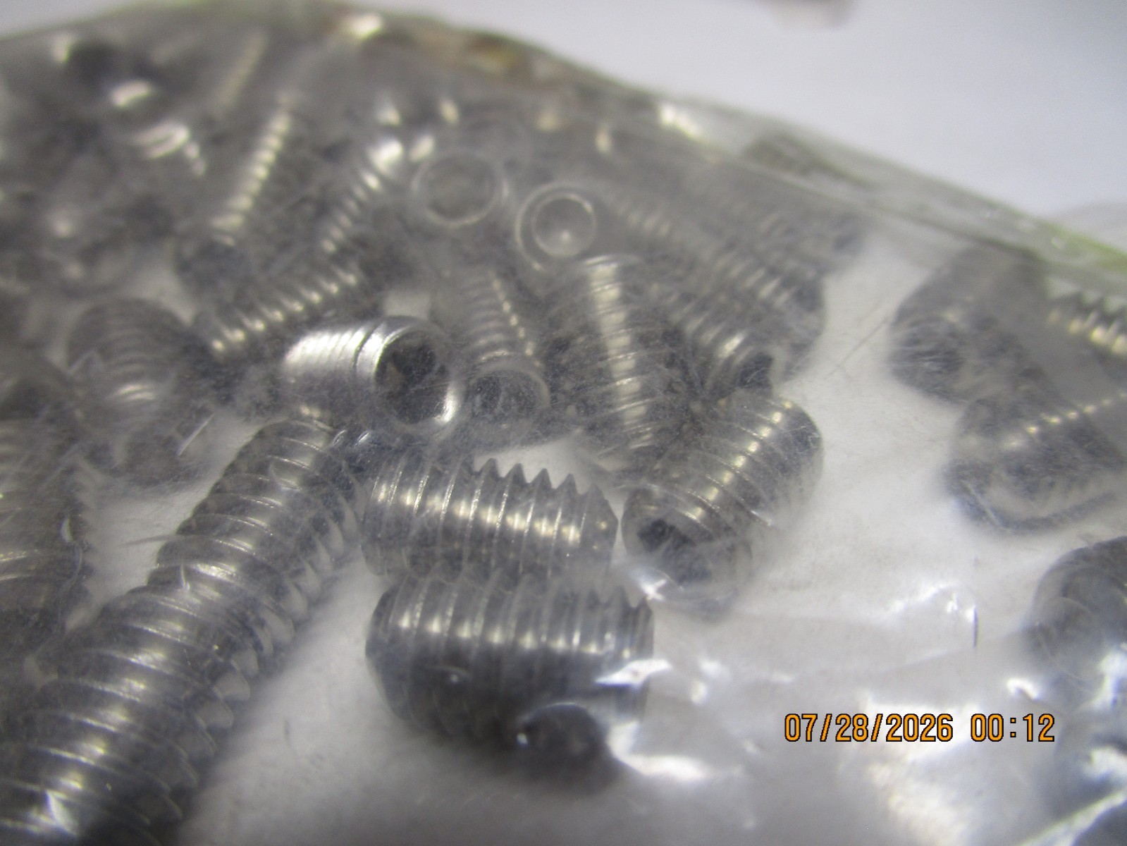 5/16″-18 x 1/2″ Hex Cup Point Grade 18-8 Stainless Steel Socket Set Screw QTY 71
