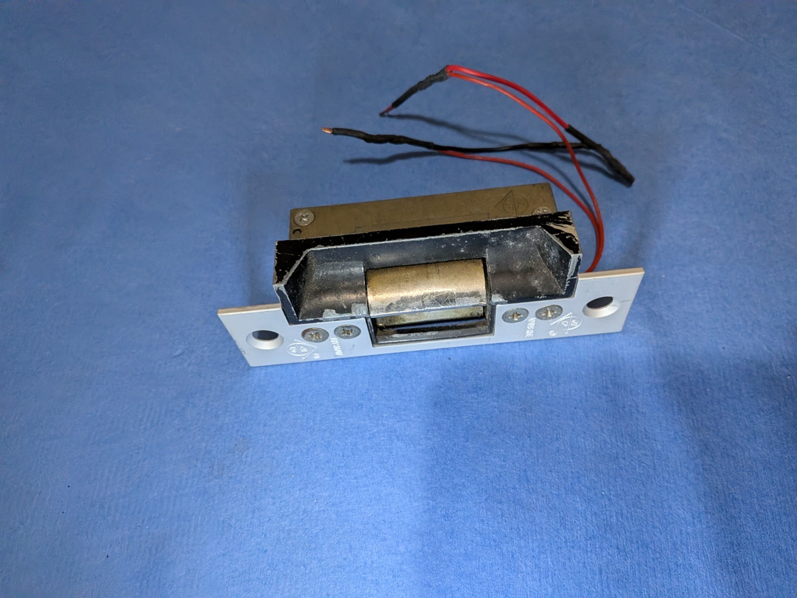 Adams Rite 7130-310 Burglary Resistant Electric Door Strike, Listed 323R. Used.