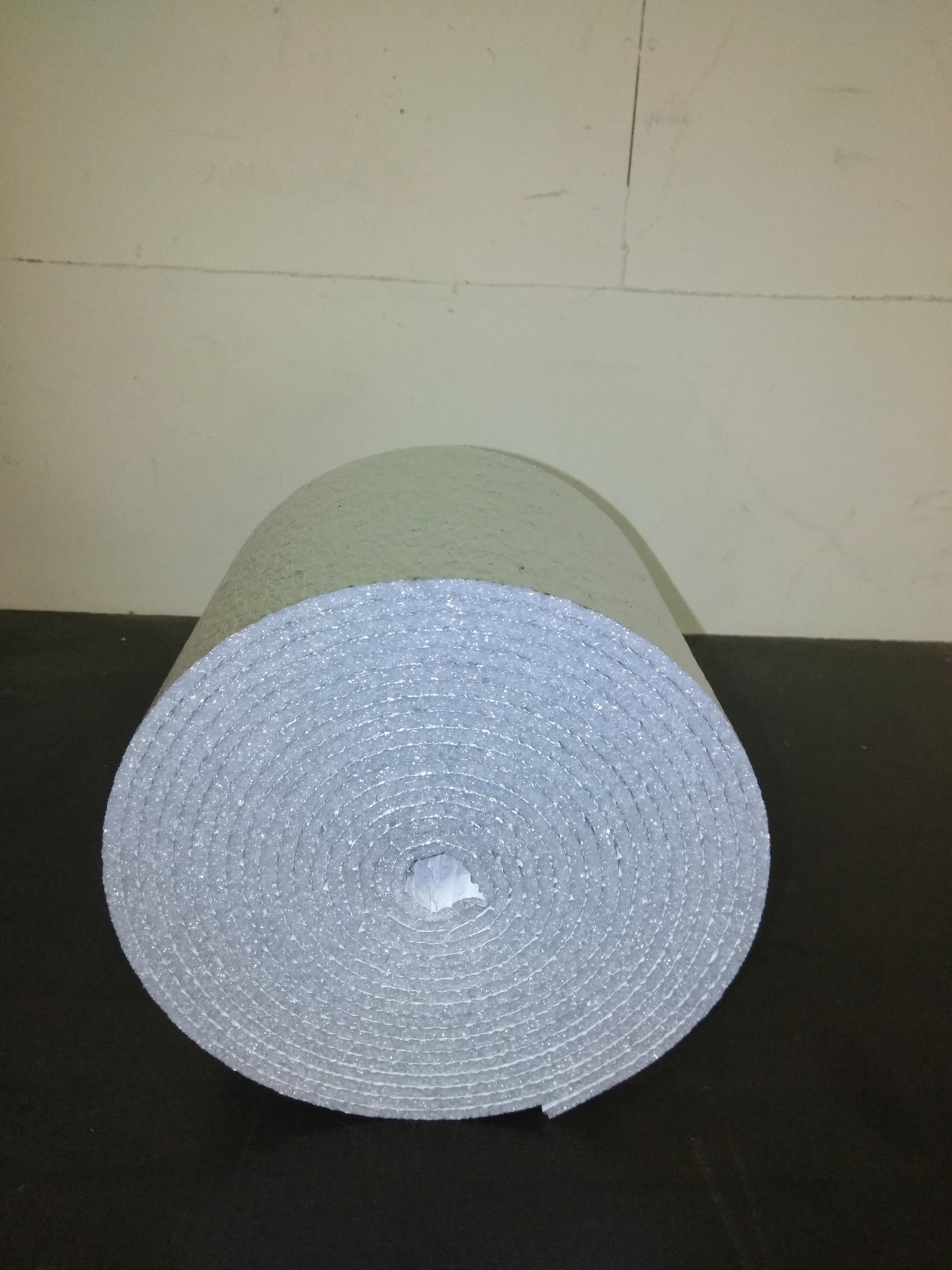 Reflective Foil Insulation Spiral Duct Pipe Wrap Foam Core 4″ x 25′ R8 PREMIUM