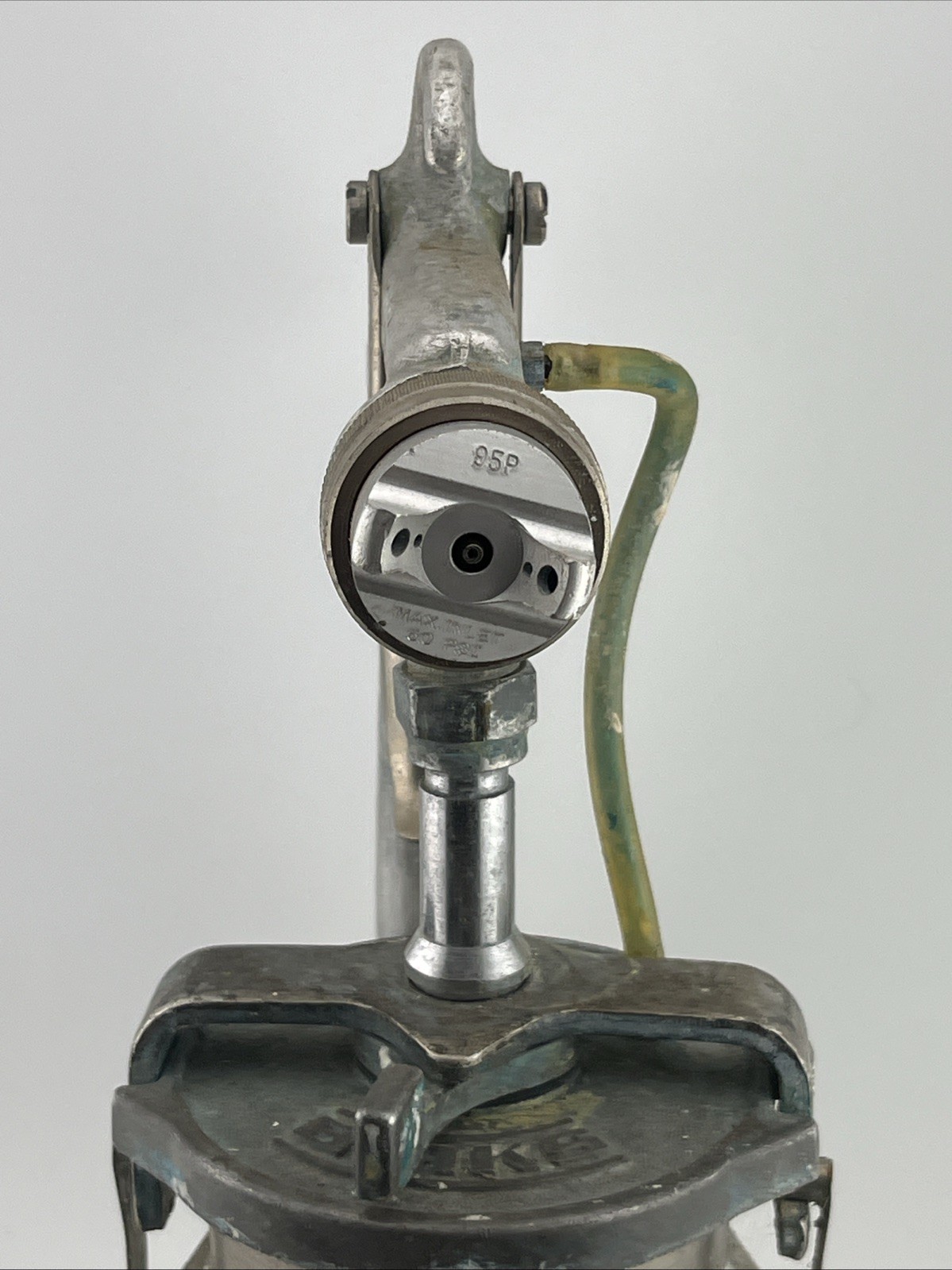 Binks HVLP BBR Sprayer & 95-P Tip & Can Free Shipping