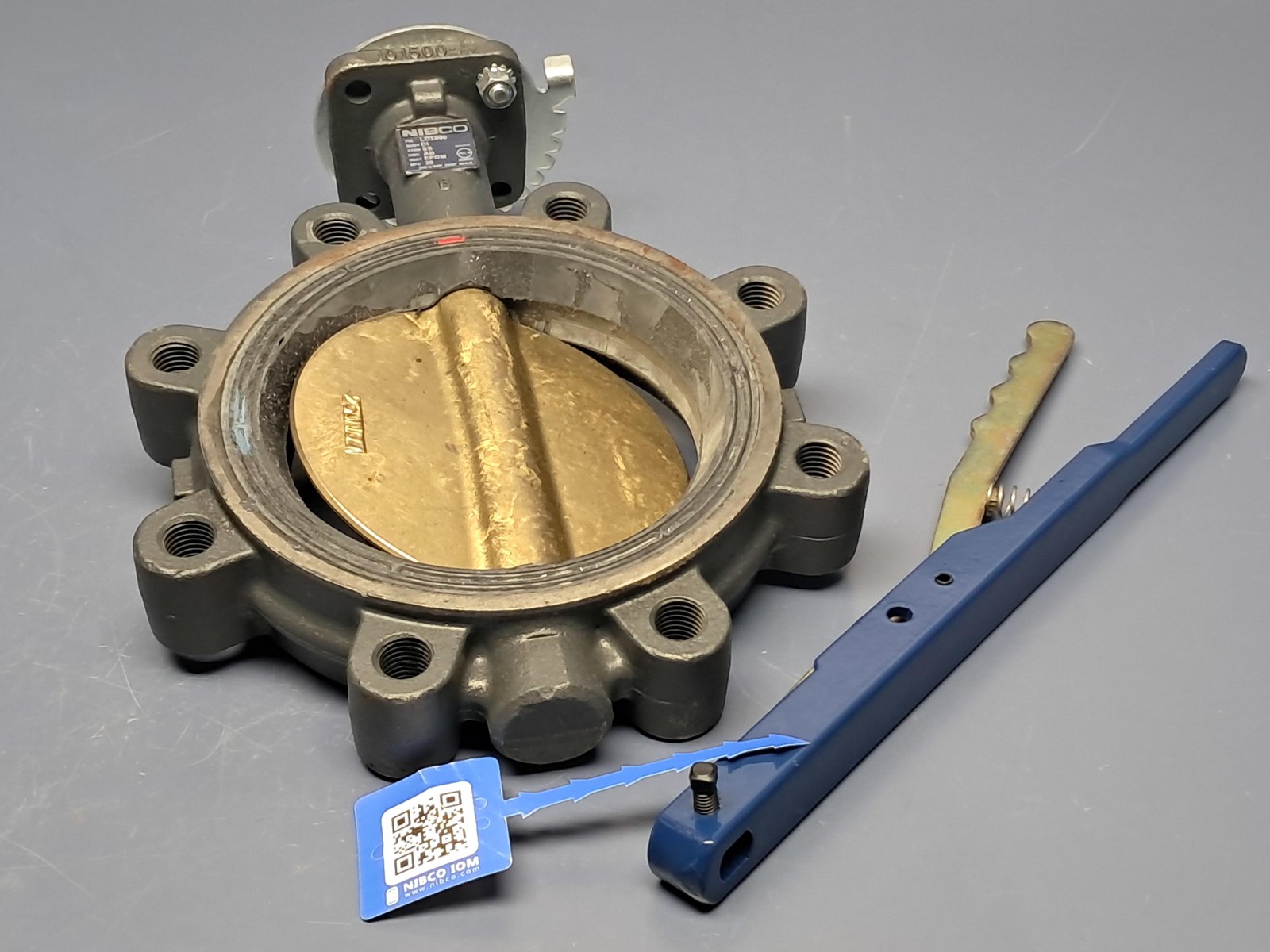 Nibco 6″ – Lug Style Butterfly Valve Ductile Iron, EPDM Seat – LD-2000-3