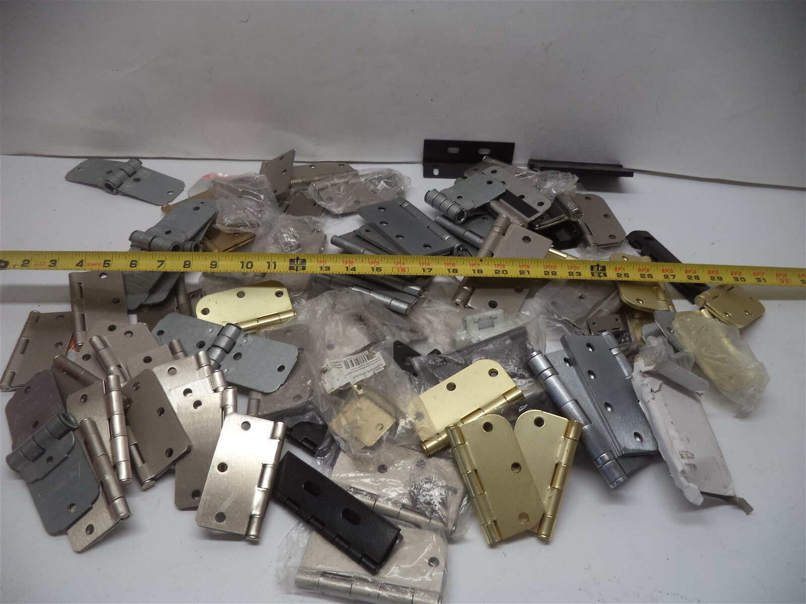 Qty = 87: Hinges Mixed Lot, Many styles and Types