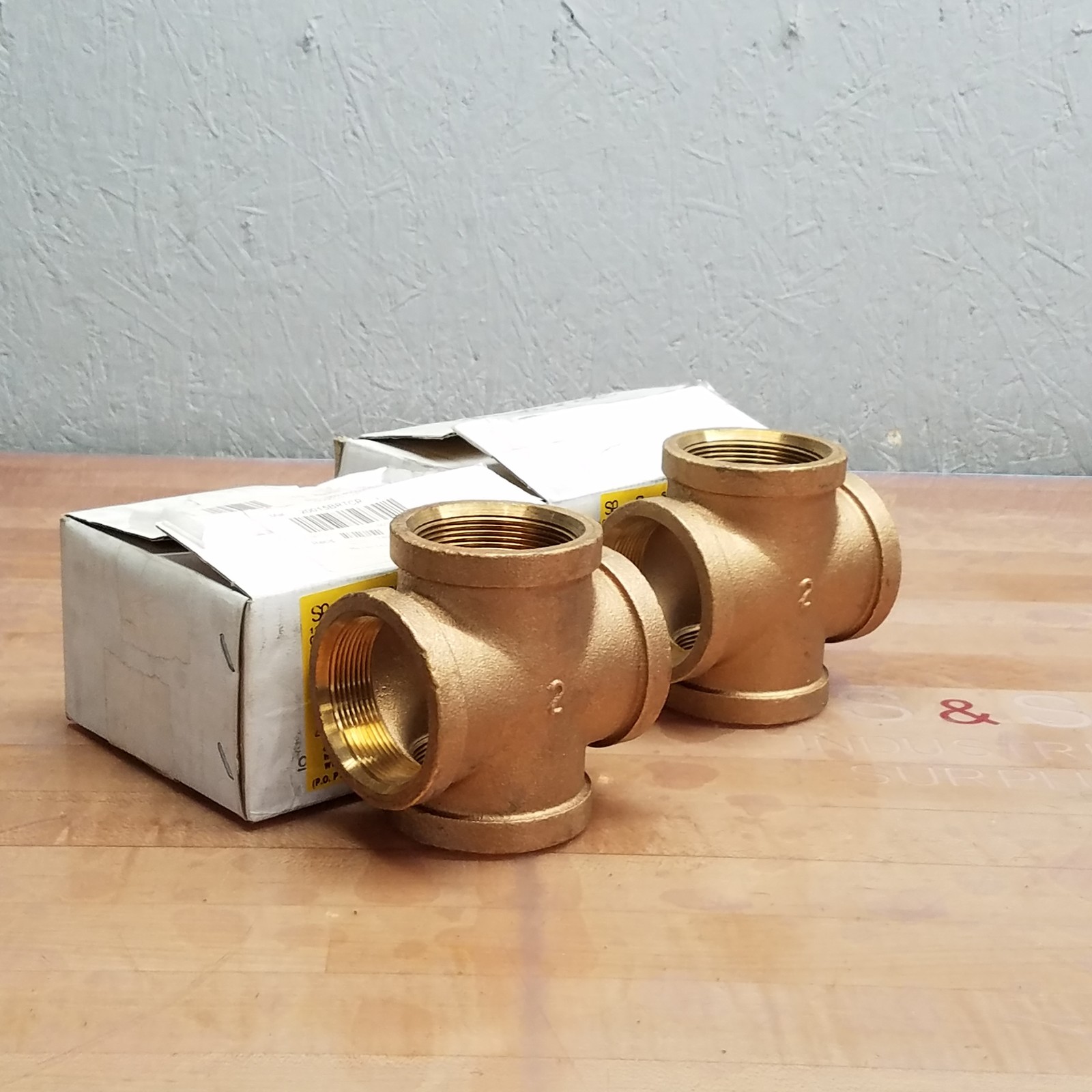 Lot of 2, Merit Brass XNL110-32 Pipe Cross, 2″ Nominal, FNPT End Style, Brass