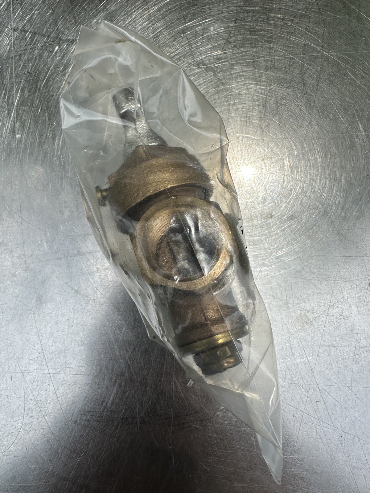 Mueller B&K 105-903 Brass Ground Key Stop & Drain Waste Valve 1/2″ New