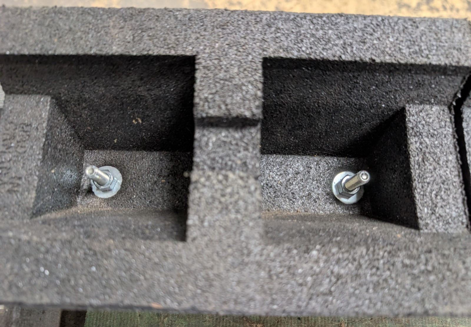 🤪 NEW G STRUT ROOFTOP SUPPORT BLOCK GRB101 LOT OF 3