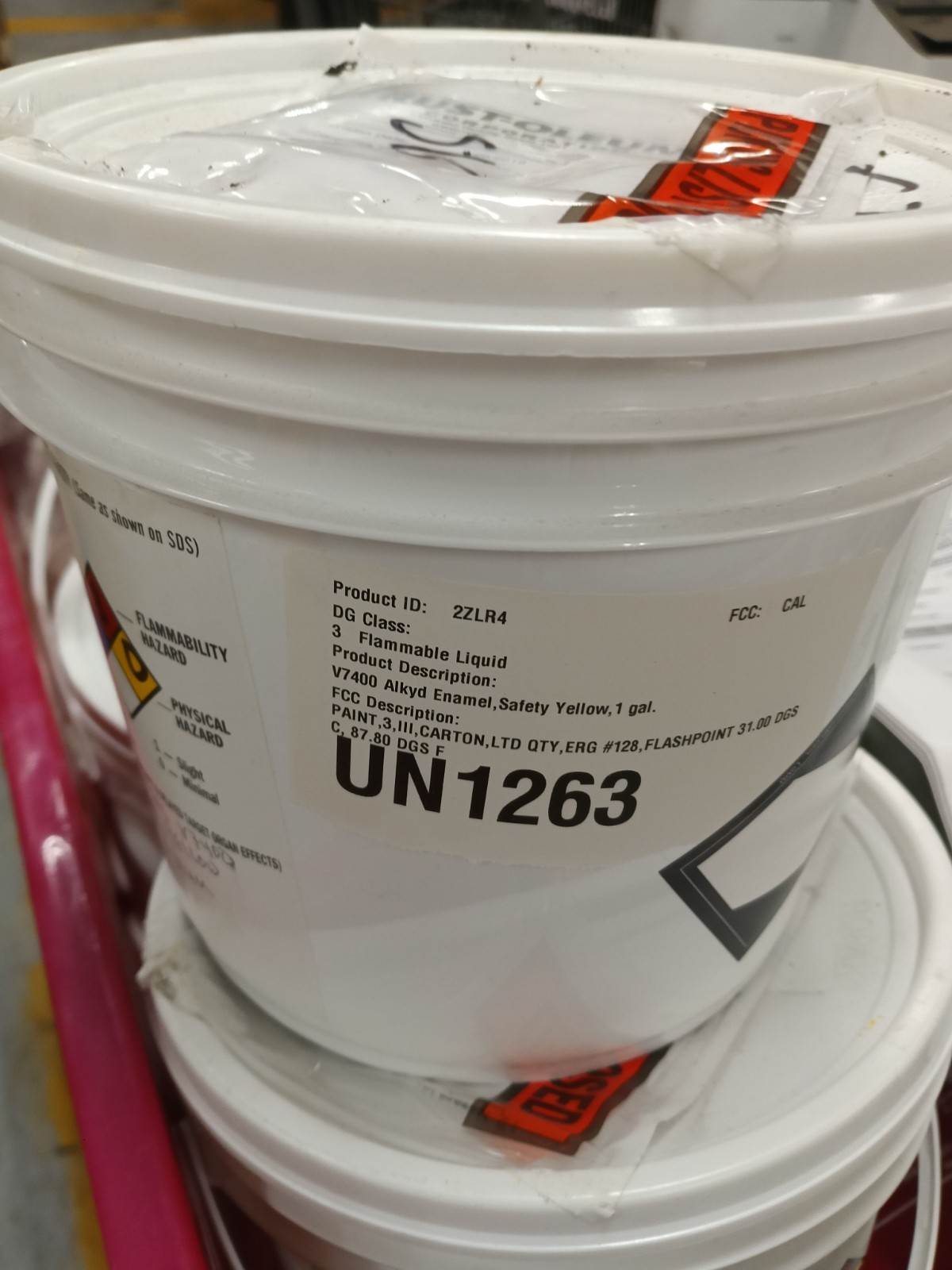 Rust-Oleum V7400, Safety Yellow, Alkyd Enamel 1 Gal Granger Repack, 218