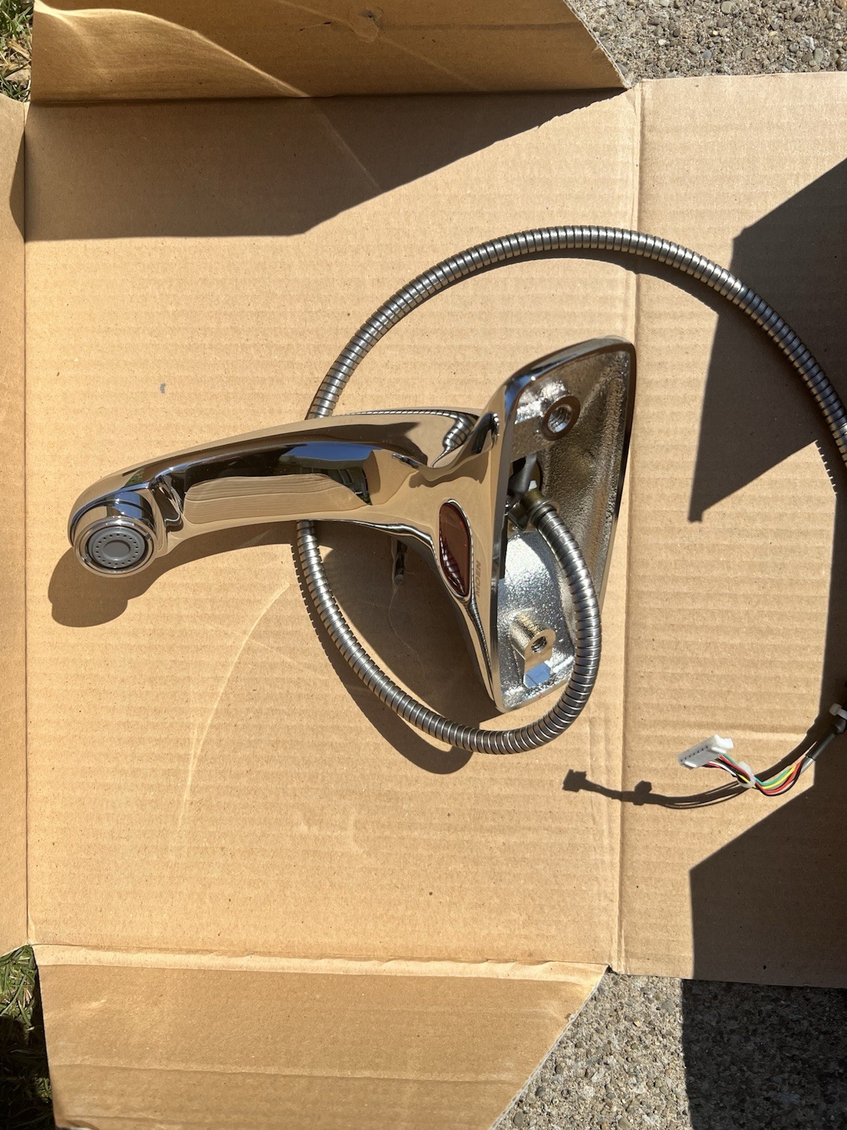 Moen Deck Mount Non Mixing Battery Powered Electronic Faucet