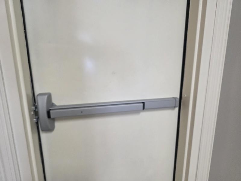 Universal Hardware UH40010 2-7/16 in. Push Bar with Standard Pull and Cylinder
