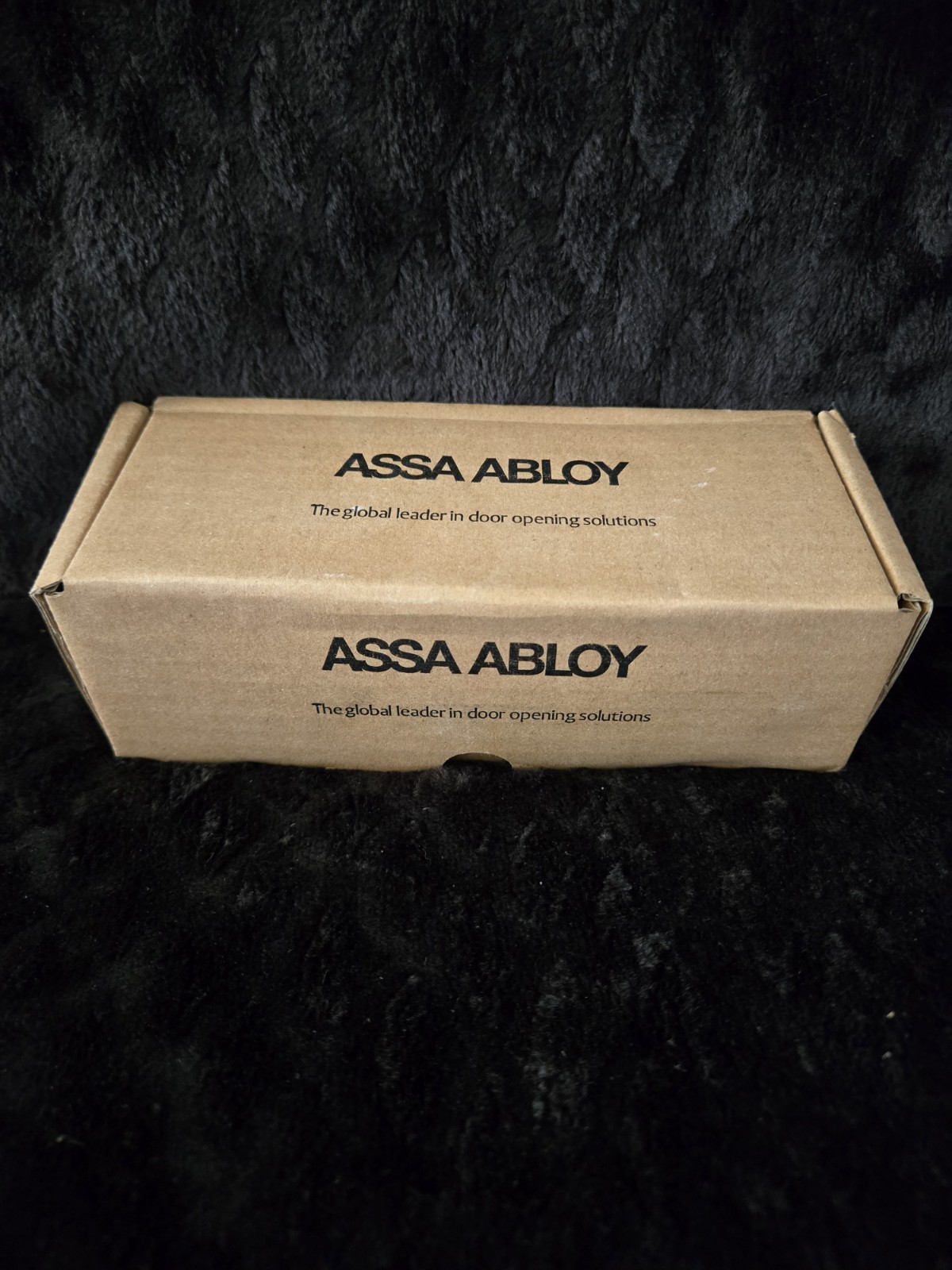ASSA ABLOY McKinney Mac Pro MPB68 Butt Hinge 4-1/2″ x 4-1/2″ 26D 1pk