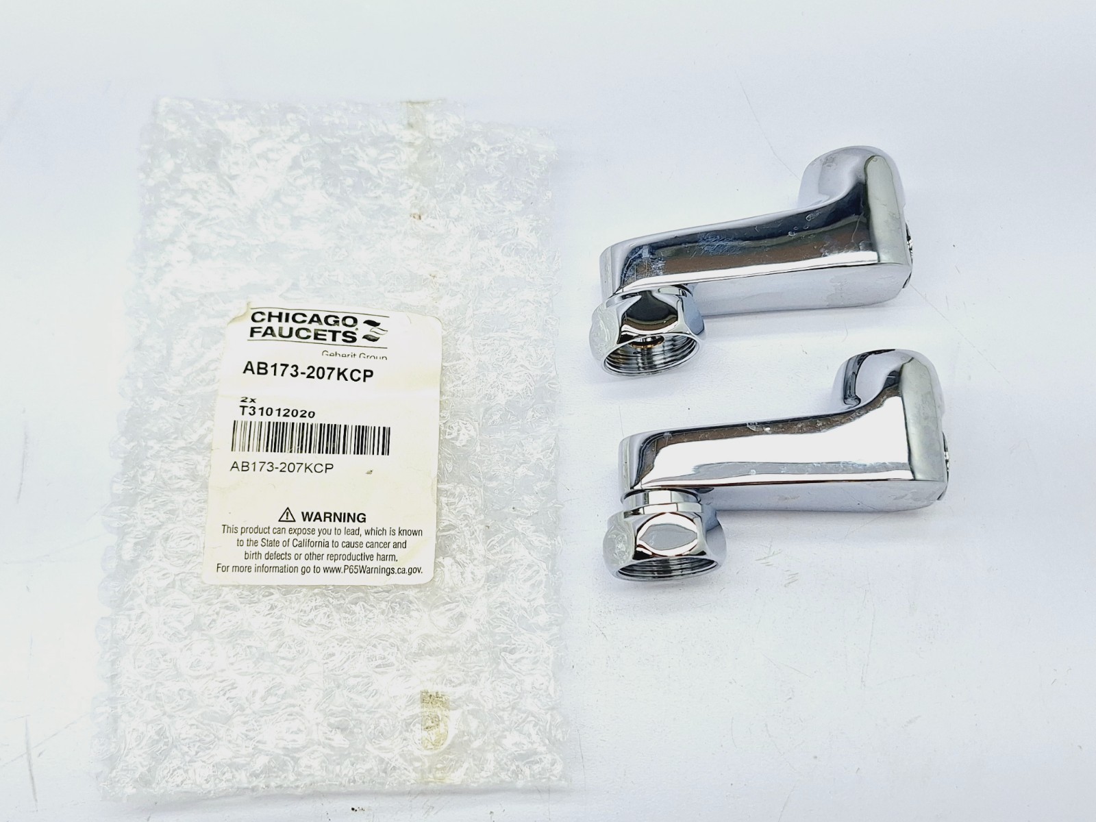 CHICAGO FAUCETS 815-VBCP Wall-Mounted Manual Faucet 8″-Body 40-140°F 20-125psi