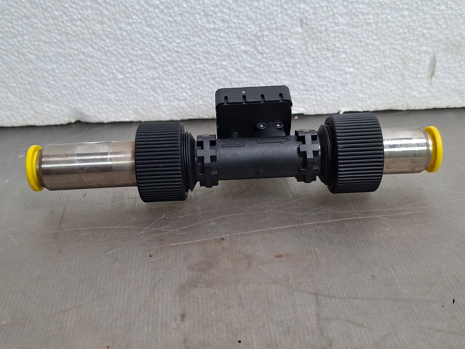 Sika flow sensor VVXA1SNL00TRUM06 flow sensor PN 10 2-40l/min sensor