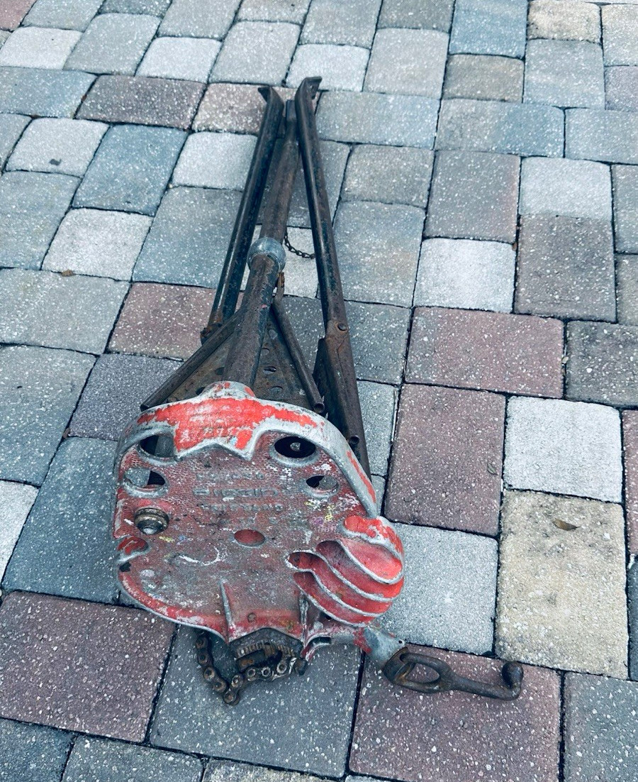 RIDGID No. 460 Tristand Tripod Pipe Vise Stand Pipe Support, MPN 460