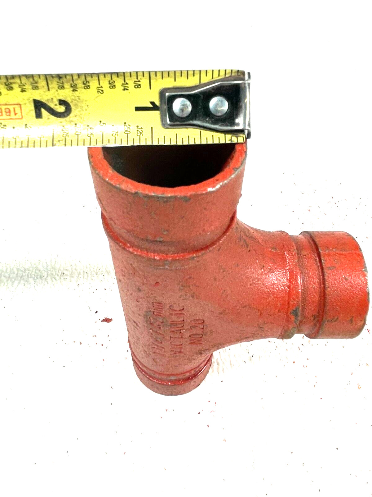 Victaulic Style 20 Straight Tee 1-1/4″ Grooved End IPS Pipe Size Fitting