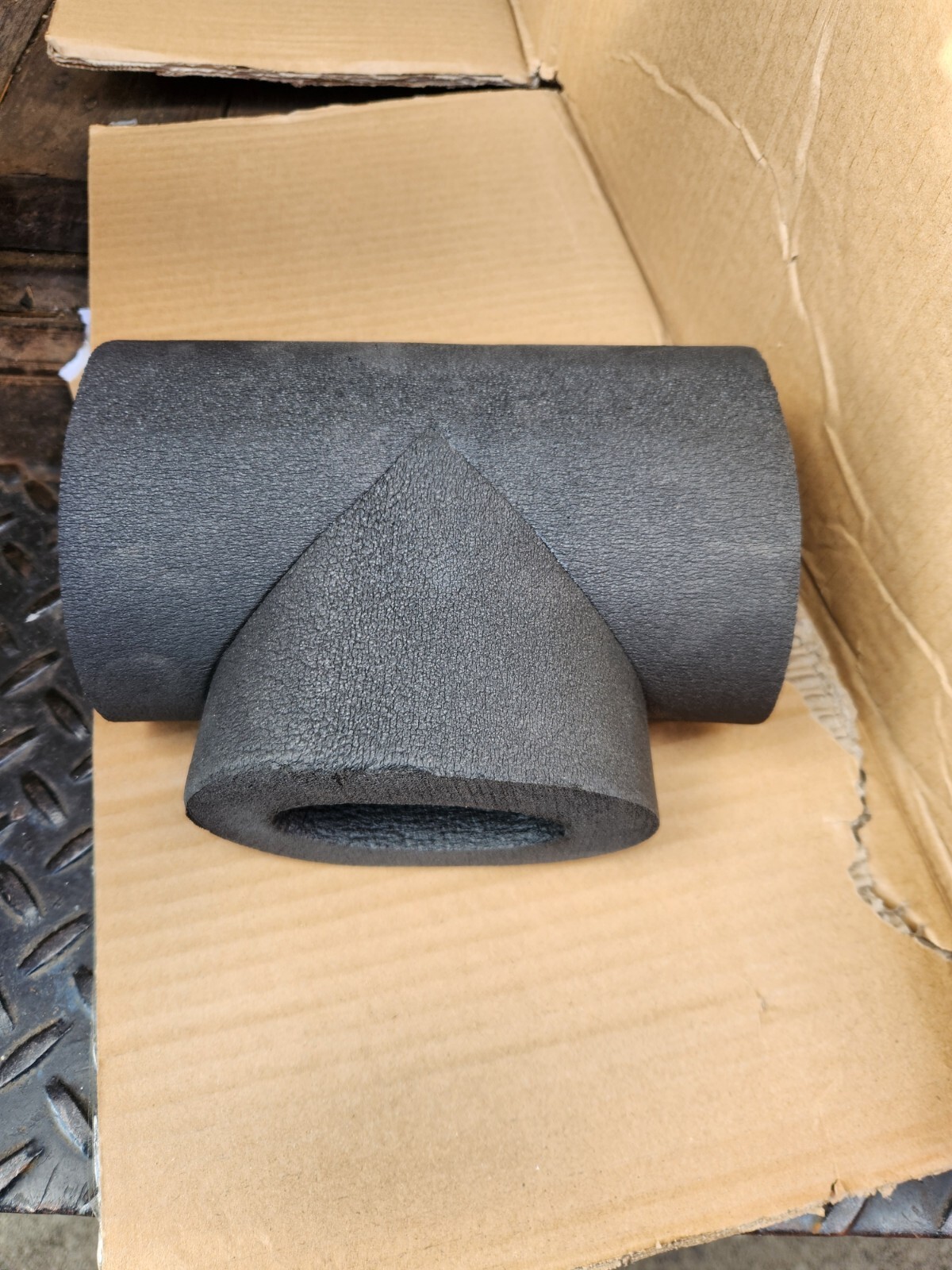 Pipe Fitting Insulation Tee Unslit, 1 in Thick, 2 3/8 in ID 801 T 100238