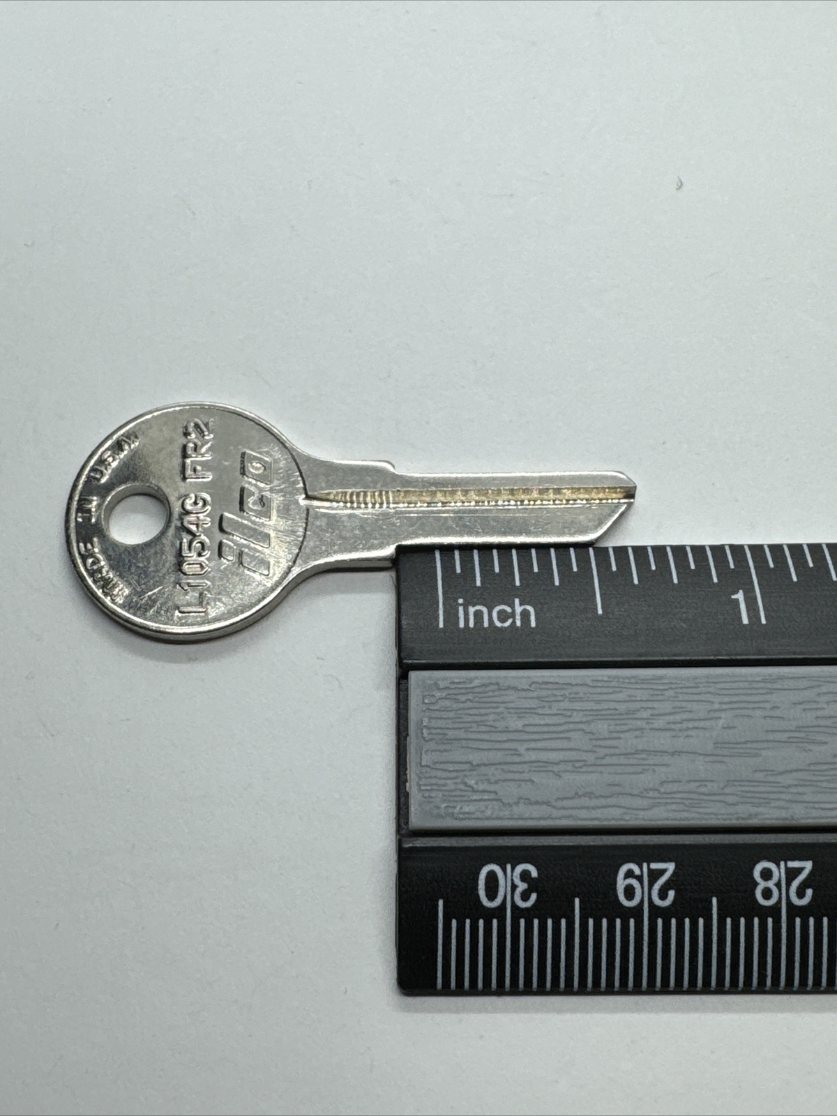 ILCO L1054G-FR2 Uncut Key Blank