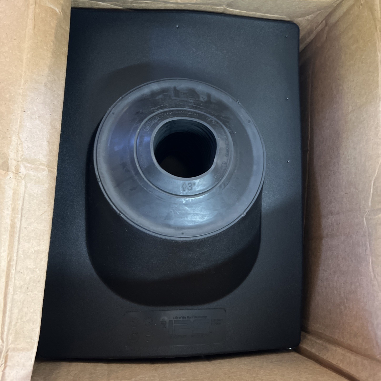 (20)Gibraltar Roof 3″, 4″ Adjustable Pipe Flashing Plastic Base & Rubber Collar