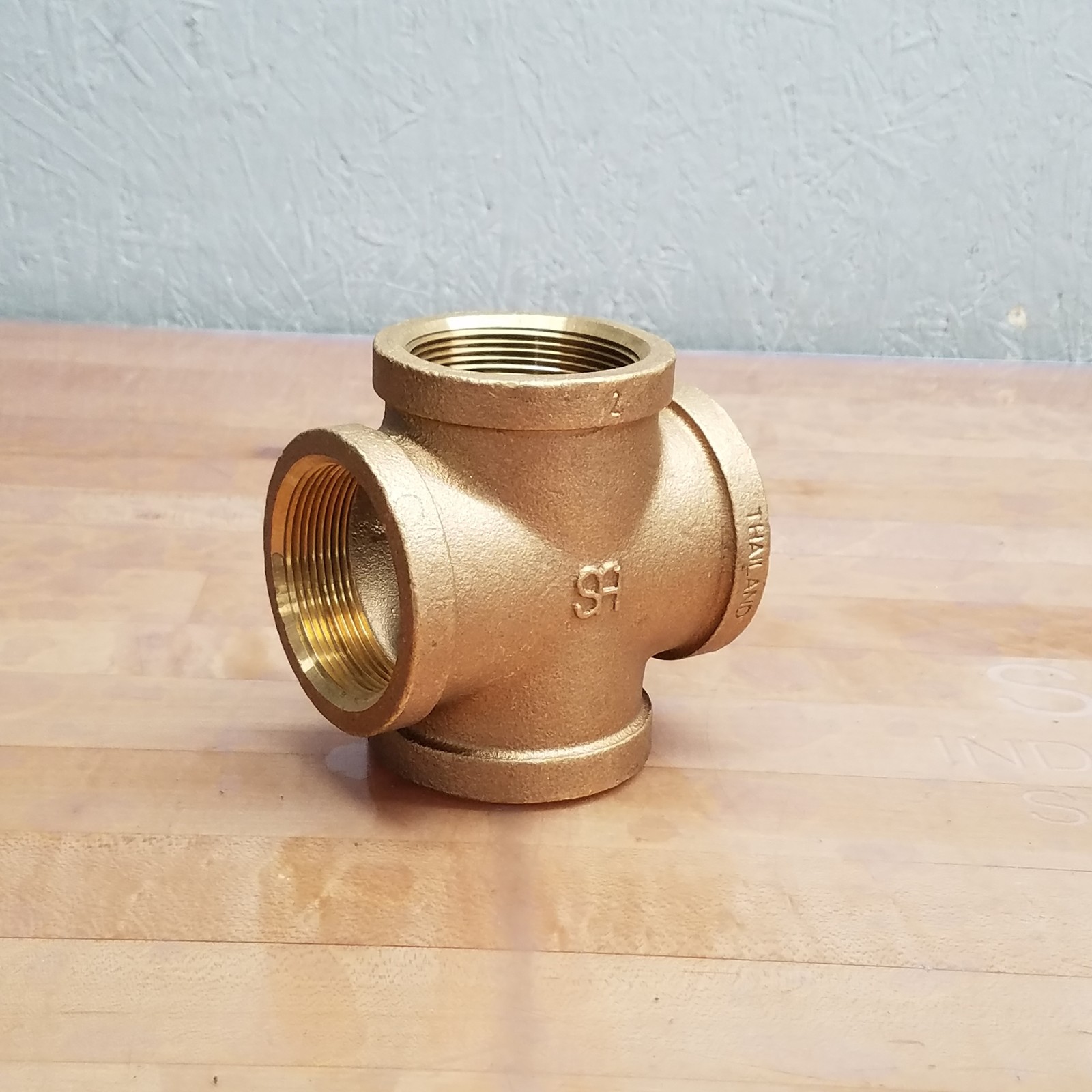 Merit Brass X110-32 Pipe Cross, 2″ Nominal, FNPT End Style, 125lb Pressure Class