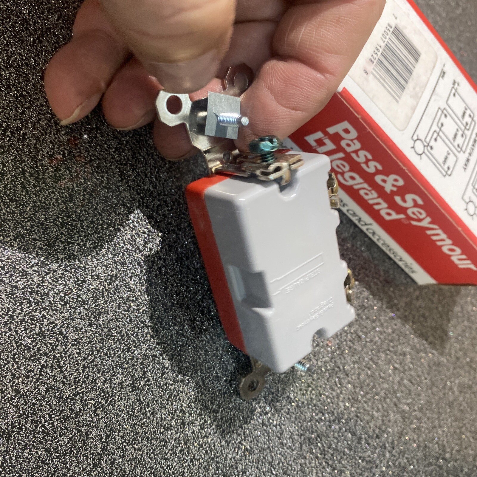 Pass & Seymour PS20AC1-W Use 20A Single Pole Switch White