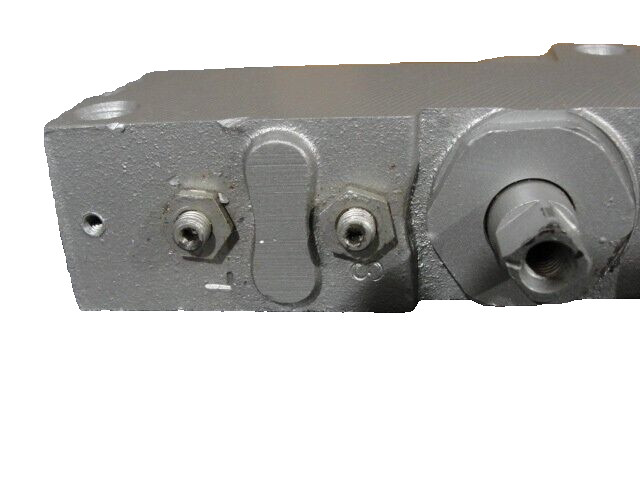Yale 40 Series Door Closer Narrow Projection 43 Right Hand SB Scovill 149A