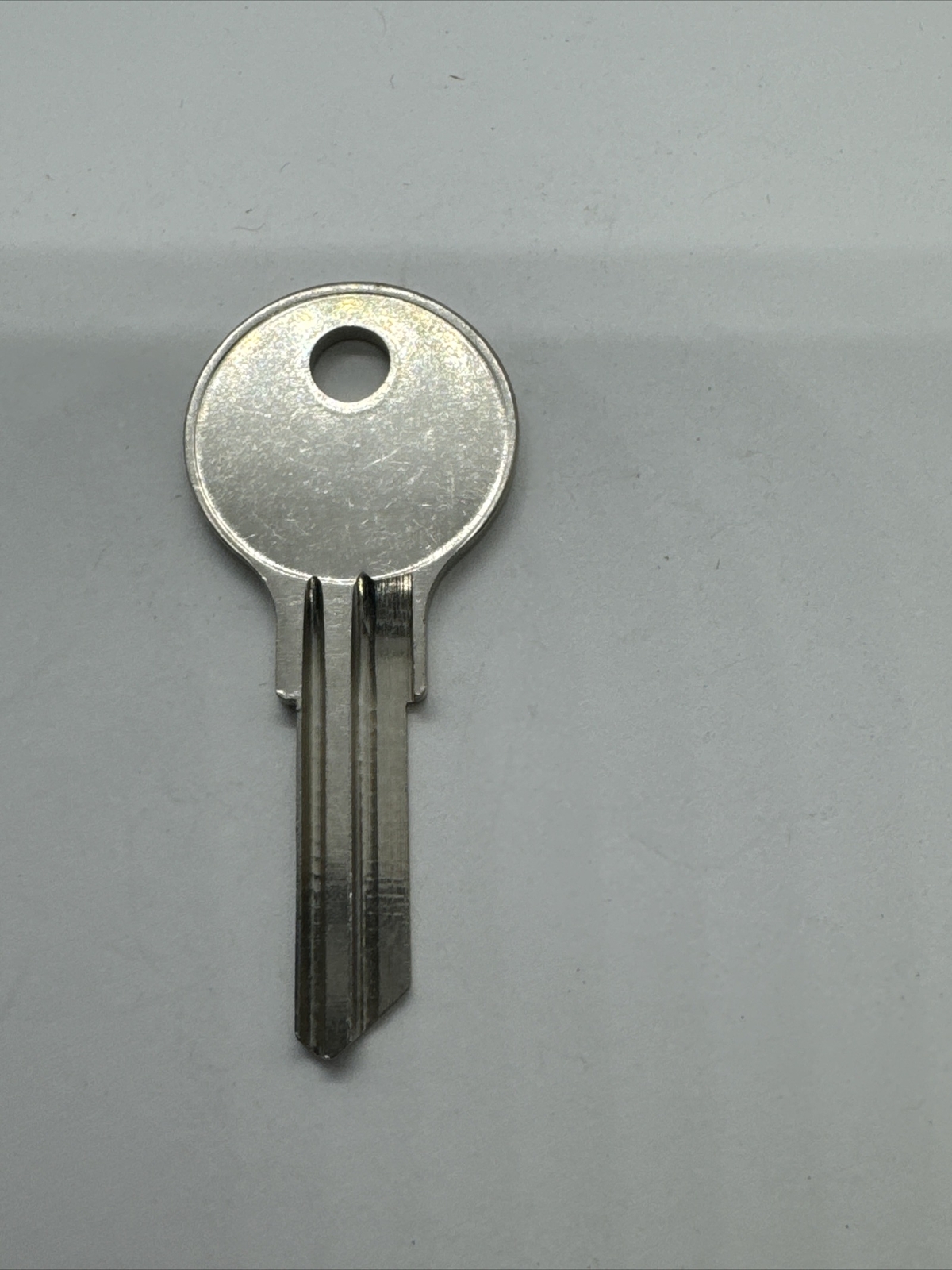 ILCO L1054G-FR2 Uncut Key Blank