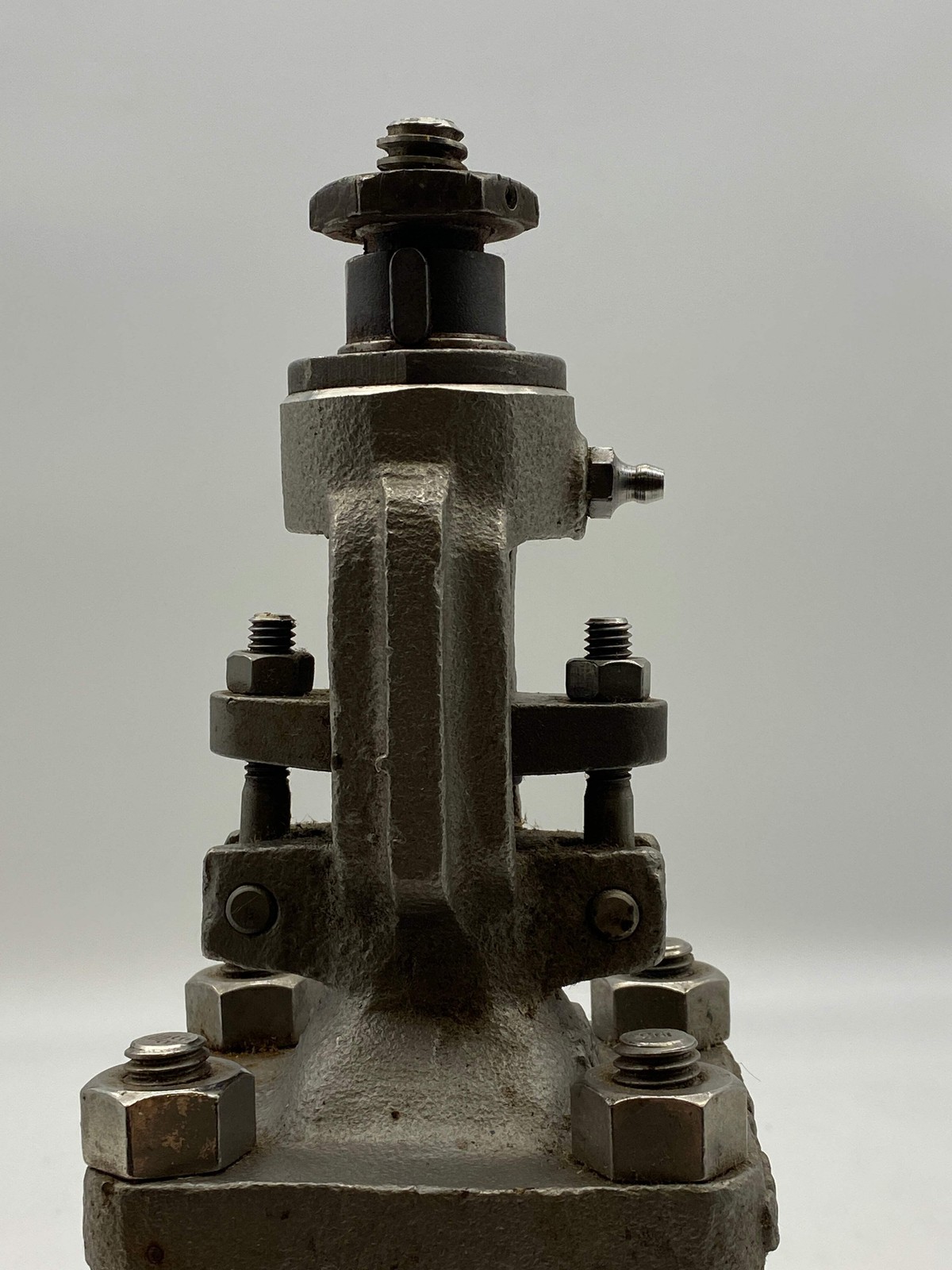 Warren 1156 1-1/2” Gate Valve, CF8M, Class 150 (No Box)
