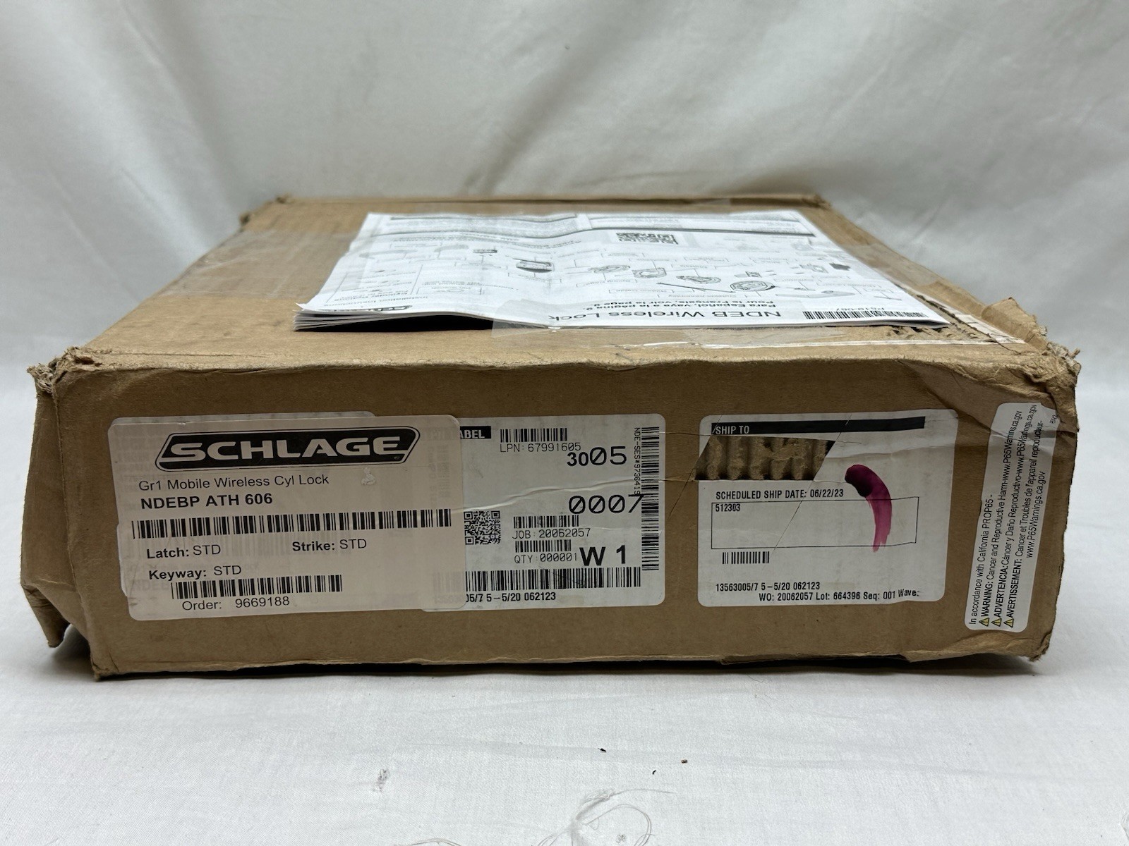 Schlage GR1 Mobile Wireless Cyl Lock NDEBP ATH 606 Latch Bright Brass