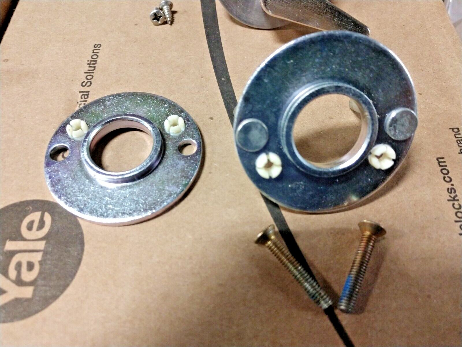 YALE MORTISE LOCK USED MOR TRIM PACK US26D WORKS ON 8700 AND 8800 LEVER BODIES