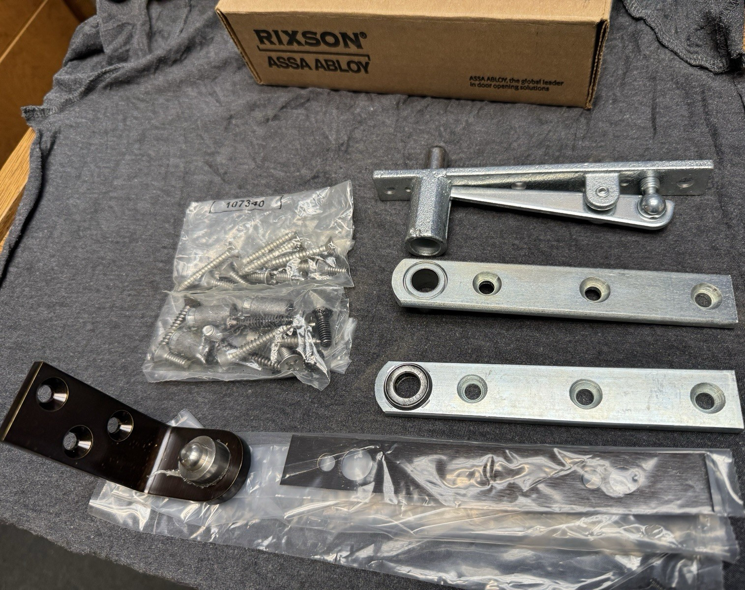 Rixson 127 3/4 613 Pivot Set Assa Abloy