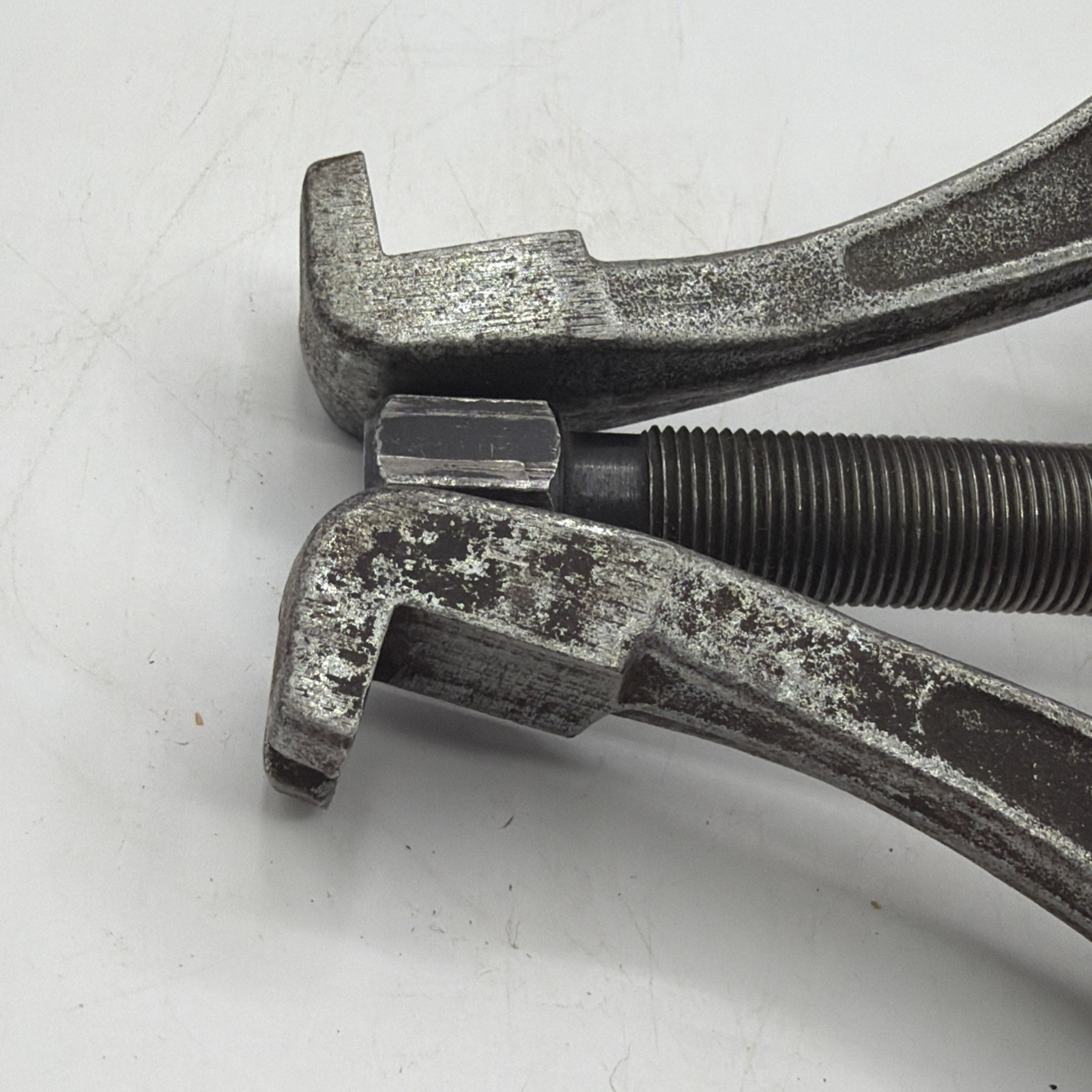 CTA 8050 CTA Manufacturing 2 or 3 Jaw puller ONLY 2 JAWS See pictures