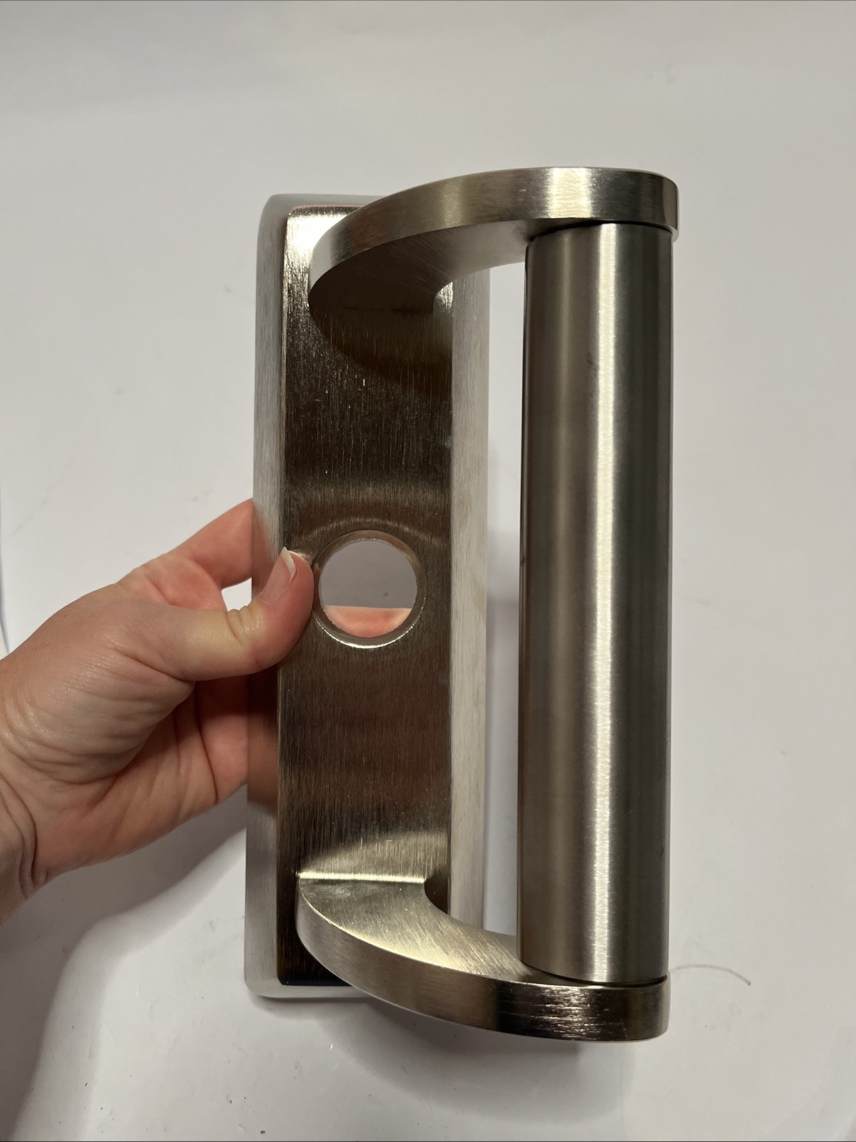 Yale 681F Offset Pull Exit Device Trim For Use With 7100 Series Exit Doors